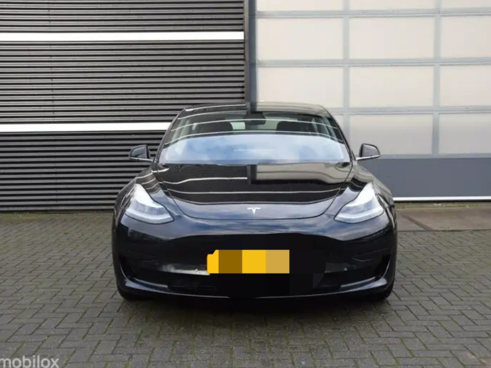 Screenshot_2025-01-15-04-26-12-035_com.autoscout24-edit